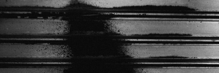 La forme précède le sens